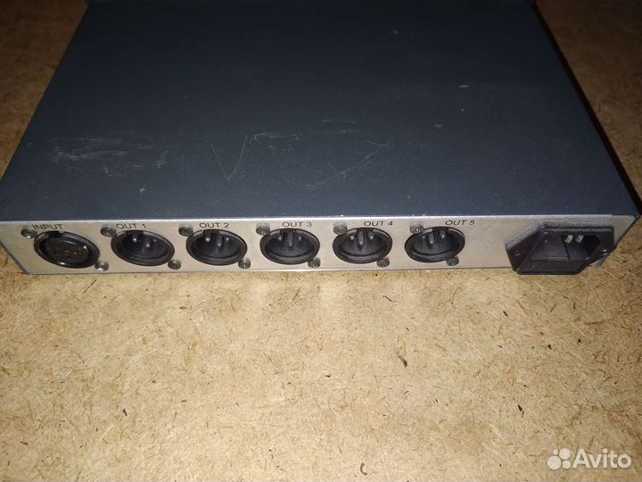 Усилитель Kramer VM-5AD