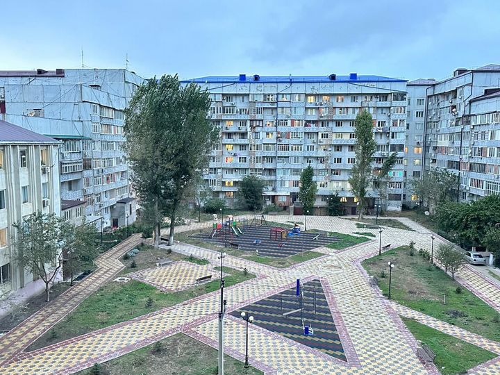 2-к. квартира, 65 м², 3/17 эт.