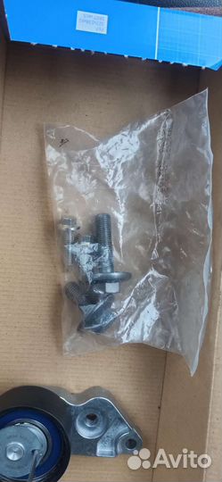 Болт шкива Ford Focus 2,Ford Fusion