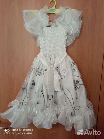 Нарядное платье
