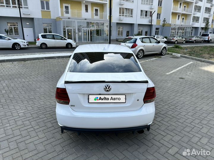 Volkswagen Polo 1.6 МТ, 2012, 368 000 км