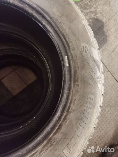 Zeta Antarctica Ice 215/65 R16