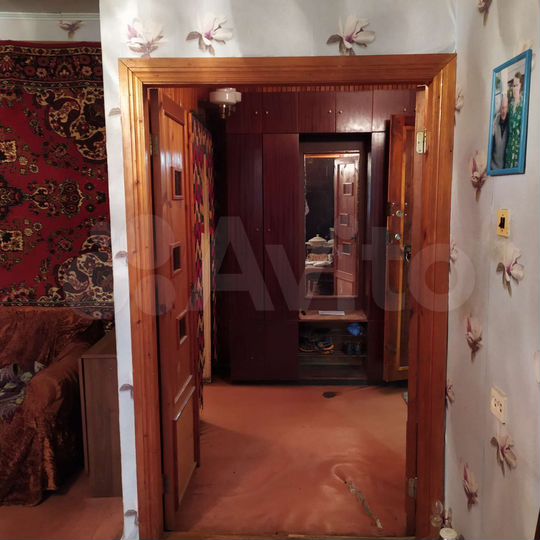 Доля в 3-к. квартире, 65,5 м², 2/9 эт.