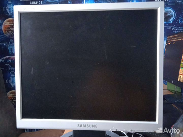 Монитор Samsung SyncMaster 721n