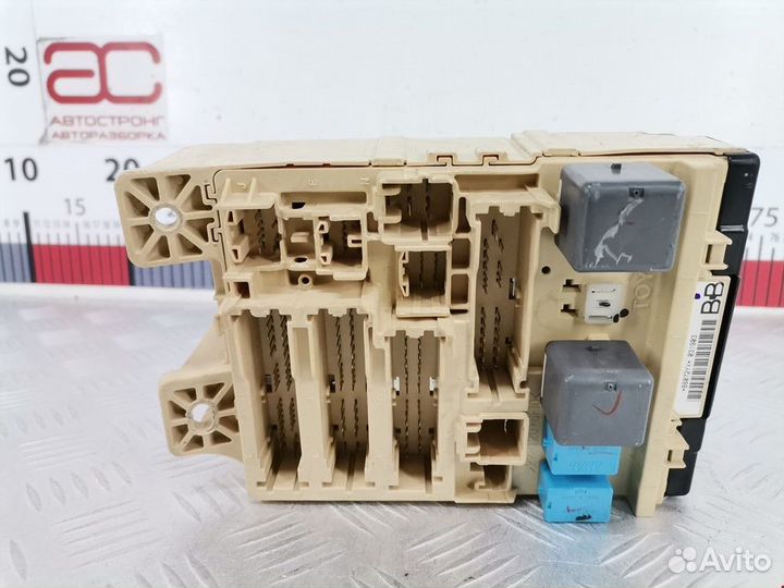 Блок предохранителей Lexus RX 2003