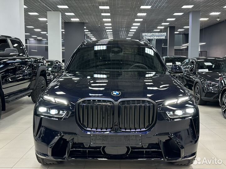 BMW X7 3.0 AT, 2024, 40 км