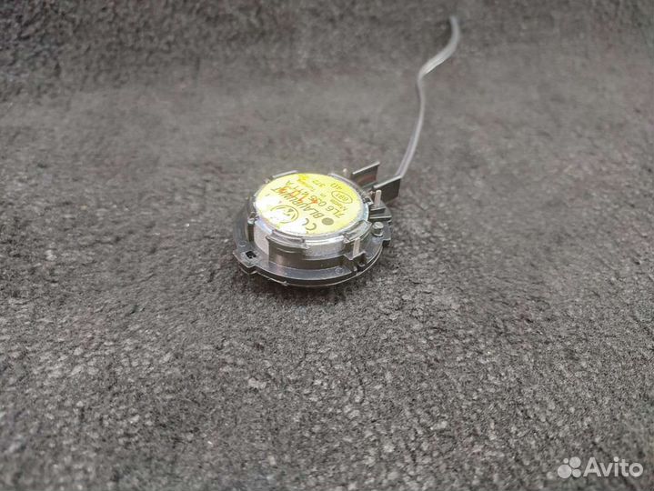 Динамик для Volkswagen Touareg 1