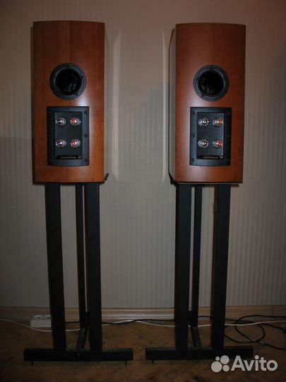 Dali Mentor 2 Cherry