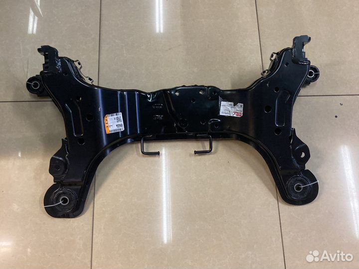 Hyundai Matrix подрамник с подушками