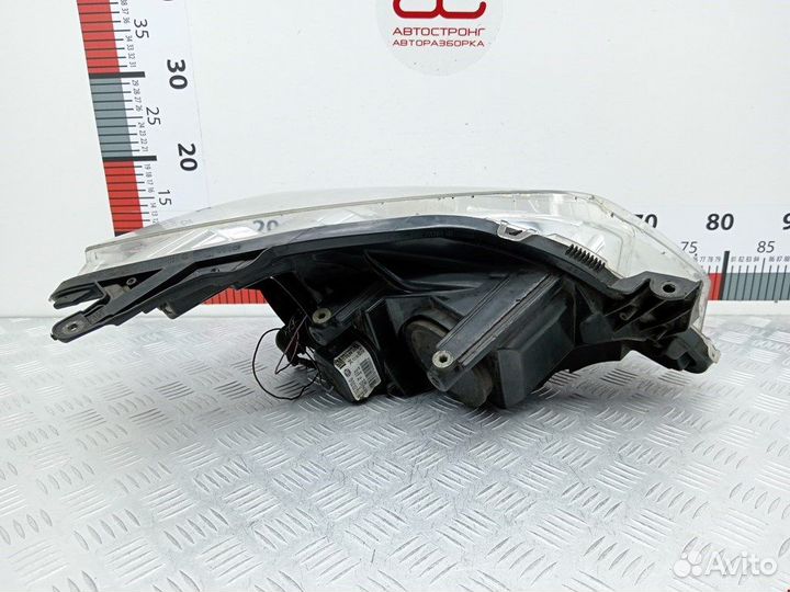 Фара передняя для Opel Astra H 93190067