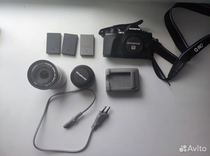 Olympus OM-D E-M10 Mark 3 iii Kit