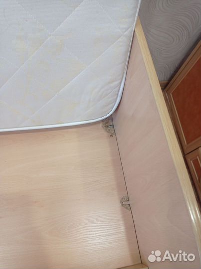 Кровать с матрасом бу