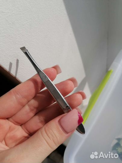 Пинцет для бровей