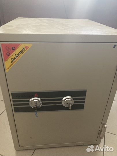 Сейф огнестойкий Diplomat 530