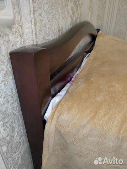 Кровать двухспальная с матрасом бу 140 200