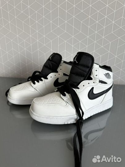 Кроссовки утепленные nike air jordan 1