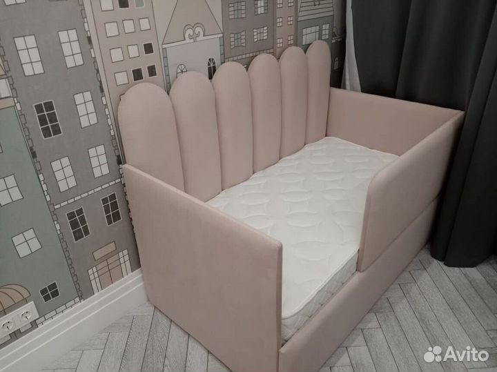 Кровать детская