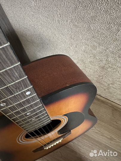 Акустическая гитара