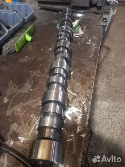 Продам распредвал курсор 10