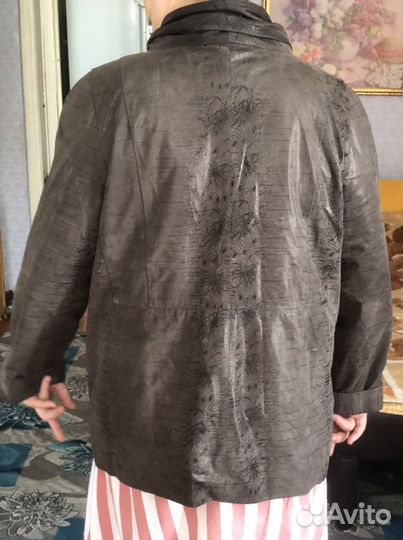 Ветровка женская весення 54-56