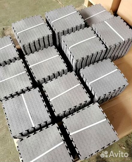 Пвх плитка для гаража