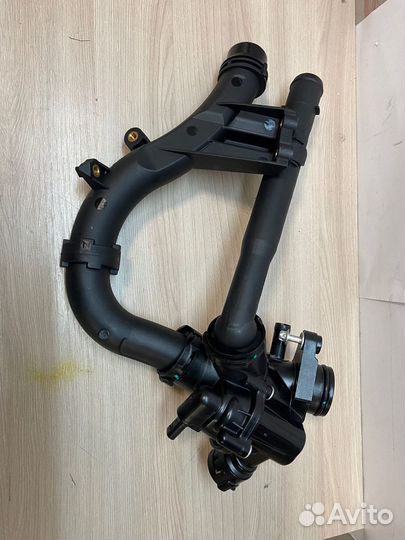 Термостат Mercedes Benz W205 2014)