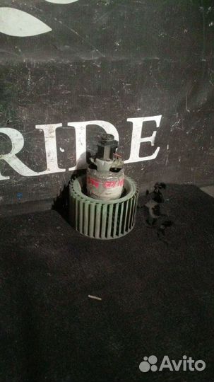 Моторчик печки Audi 100 C4