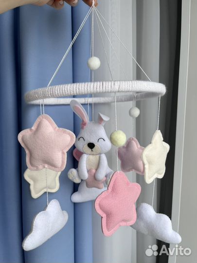 Мобиль на кроватку из фетра