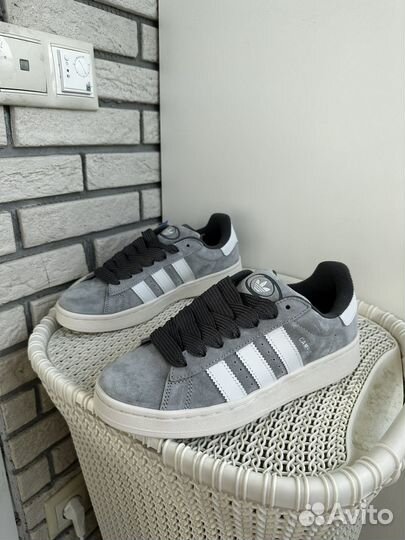 Adidas campus 00s