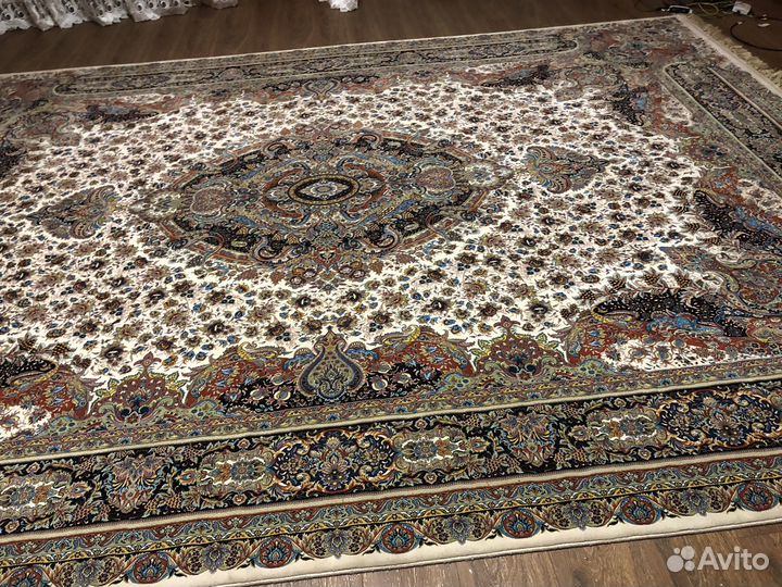 Продаю иранский ковер, высокого качества