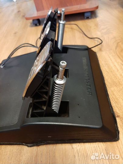 Игровой руль Thrustmaster t150 force feedback