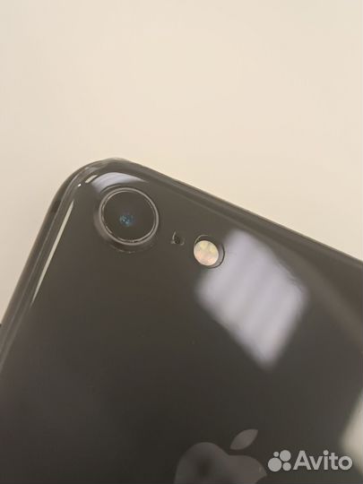 iPhone 8, 64 ГБ