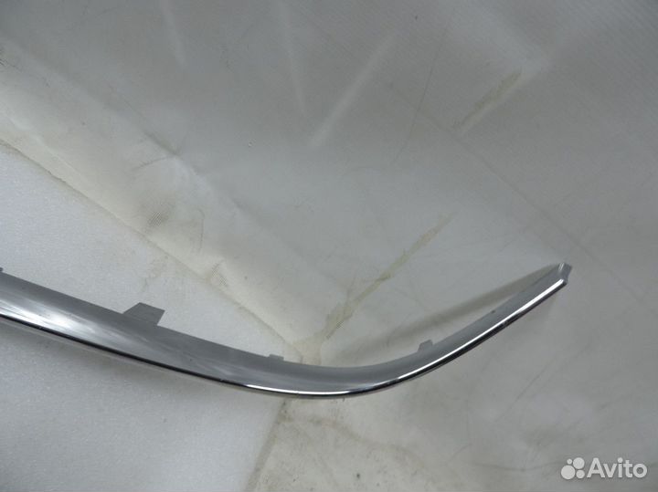 Молдинг решетки радиатора Mercedes-Benz CLK-Class