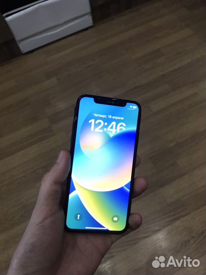 iPhone Xs, 64 ГБ