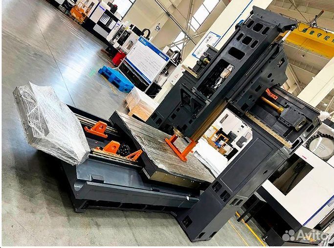 Вертикальный фрезерный станок EM855