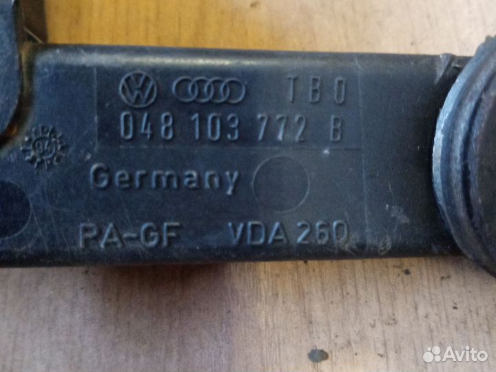 Клапан вентиляции картерных газов passat B 3