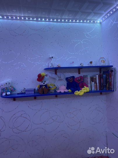 Книжные полки