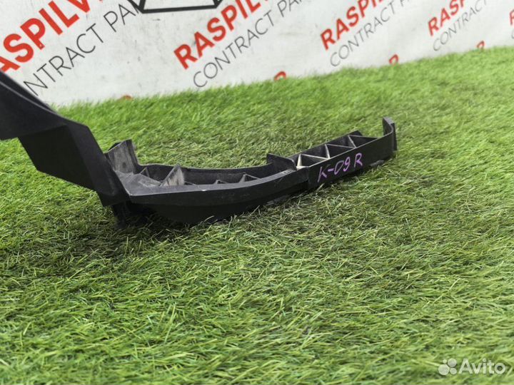 Планка под фару передняя правая Honda Cr-V RE4