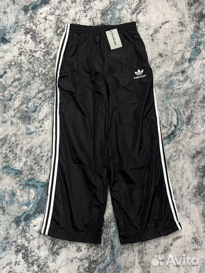 Костюм Balenciaga x Adidas