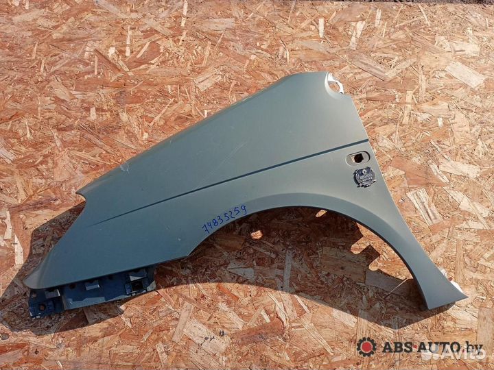Крыло переднее левое Renault Scenic рест. 2002