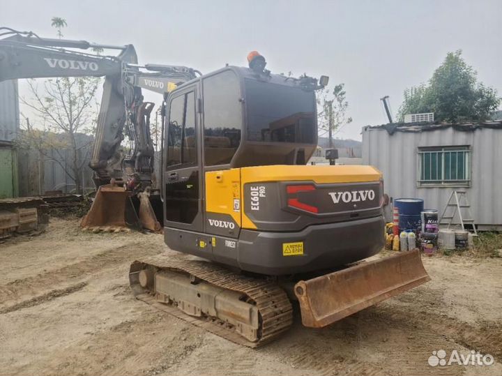 Мини-экскаватор Volvo EC 55B Pro, 2022