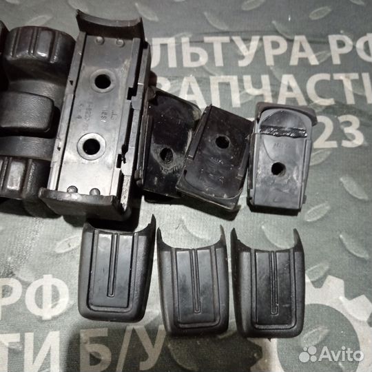 Крепление ручек потолка Ваз 2114