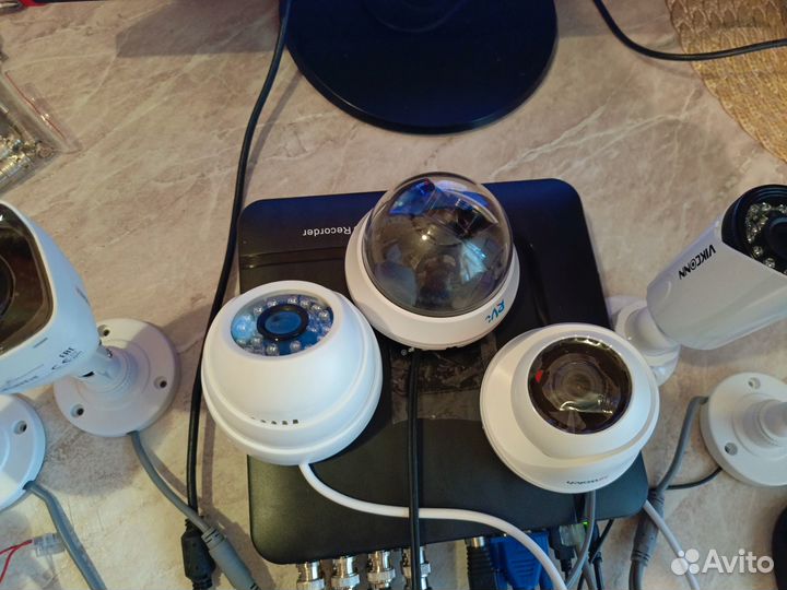 Комплект видеонаблюдения на 8 AHD камер