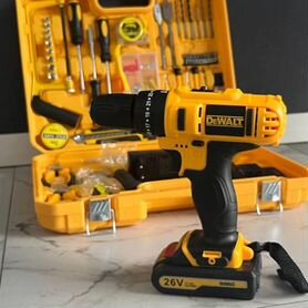 Шуруповерт DeWalt 26V с набором инструментов