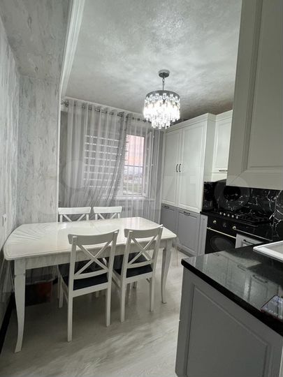 3-к. квартира, 54 м², 3/5 эт.