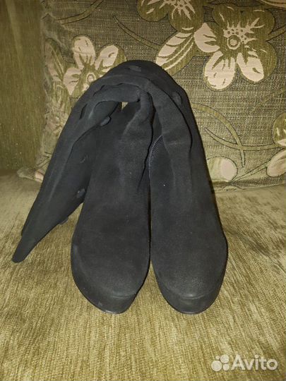 Высокие замшевые сапоги 39