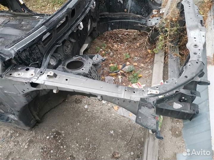 Рамка радиатора передняя Lexus Rx330 MCU33 3MZ-FE