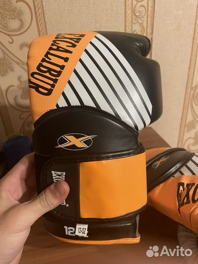 Боксерские перчатки 12 oz