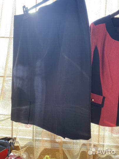 Костюм женский размер 48-50 в отмичнлм состоянии