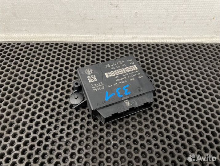 Блок парктроника Volkswagen Tiguan 5N2 cczd 2.0
